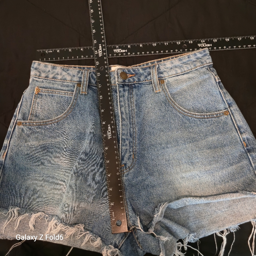 Rolla’s Dusters High Rise Relaxed‎ Denim Shorts Size 29 Cutoff Raw  Vintage Wash - Picture 7 of 8